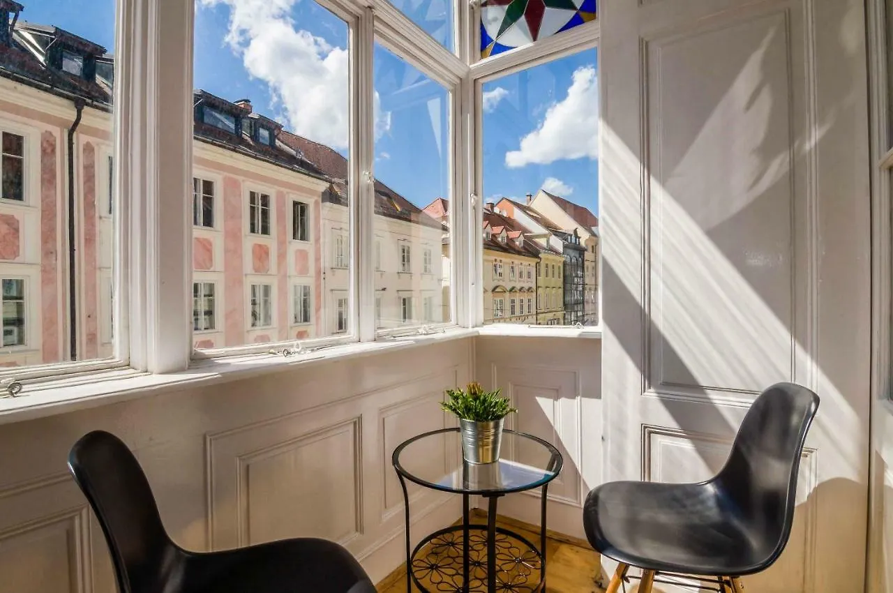 Elegant Central Apartment Ljubljana