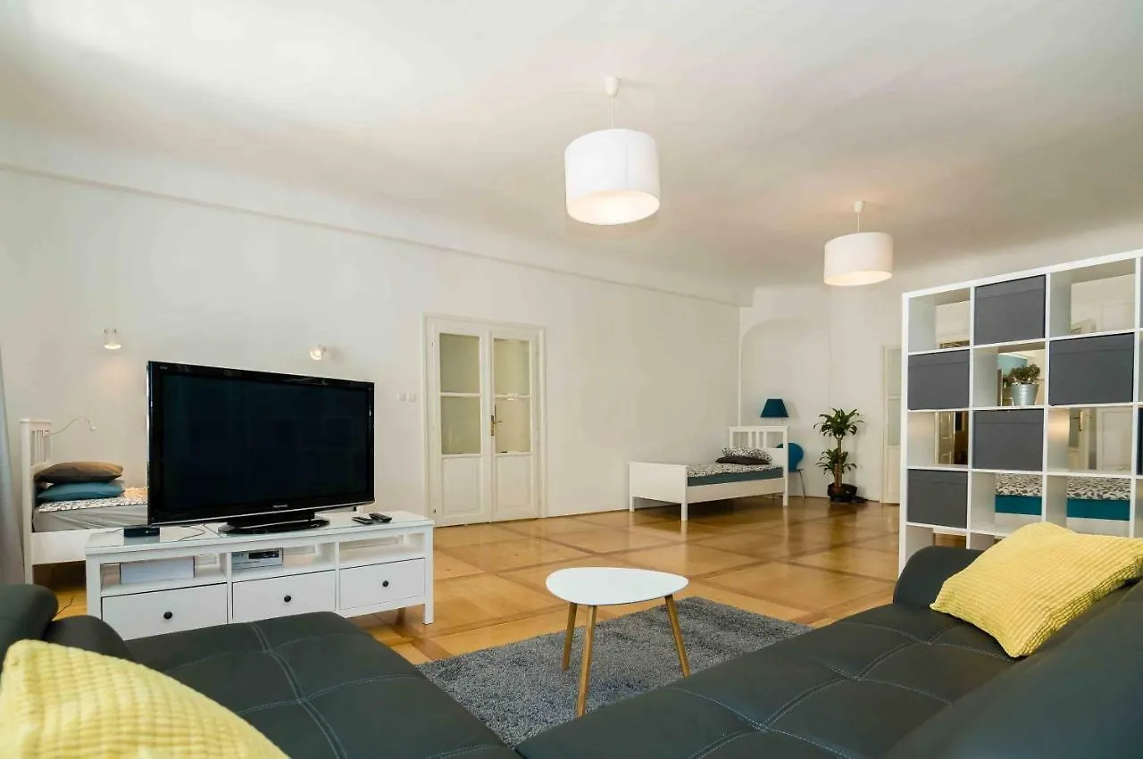 Elegant Central Apartment Ljubljana