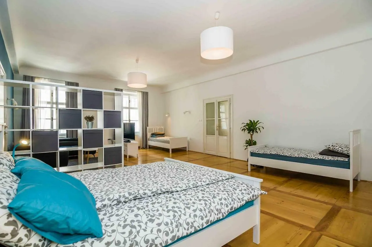 Elegant Central Apartment Ljubljana
